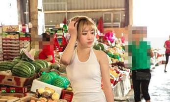 AISS爱丝(黄金版) – 亚美依的丝袜探险：街道图包，你敢来吗？