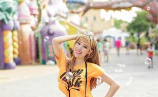 AISS爱丝(黄金版) – 若兮的旅行日记：静静看美图合集，别问我她耳环是谁？
