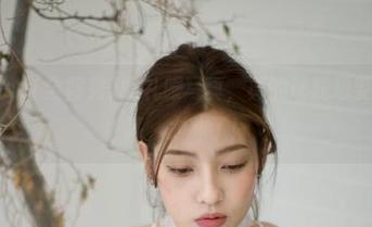 这组G.su(全智秀)的礼服写真，真的让我想要下载收藏，太帅了！