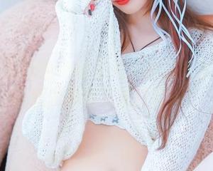 GIRLT果团网 – 松果儿短裤写真集——秘藏短腿神器与夏日微风！
