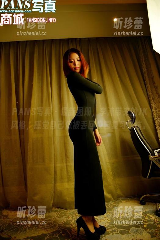 PANS写真-李沫 PANS写真 - 最新图册,李沫带来的JK风格,感觉自己像被丢回校园复习情结。