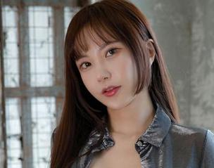 Bimilstory打卡！Seoyool(서율)的美图精选，姿态多变真让人捉摸不透。