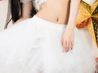 UGirls尤果网 – 红裙的魅力，唐溪若私人图集让人沉迷