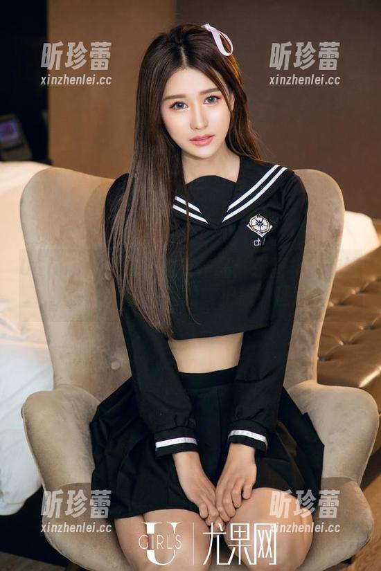 UGirls尤果网 - 内衣作品：张馥棋带你进入一个光影交错的“护航”区域。