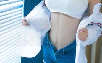 UGirls尤果网 – 悄悄偷看杨晨晨的私房，裤里丝缔造的绝妙图片
