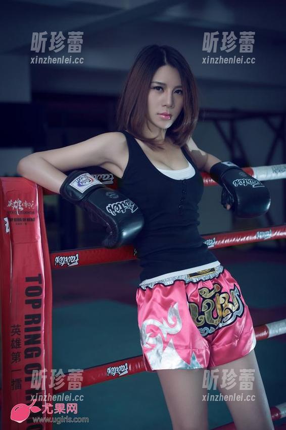 UGirls尤果网 - 艾霓莎的最新长腿秀，资源集中营等你来挖掘！