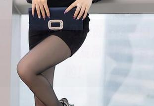 XIAOYU语画界 – 见过资源的美丽，却没见过芝芝Booty与皮质吊裙的配合是这样的！