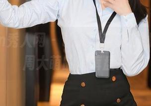Xiuren秀人网 – 让人侧目的在线合集，周大萌的短裤盘点