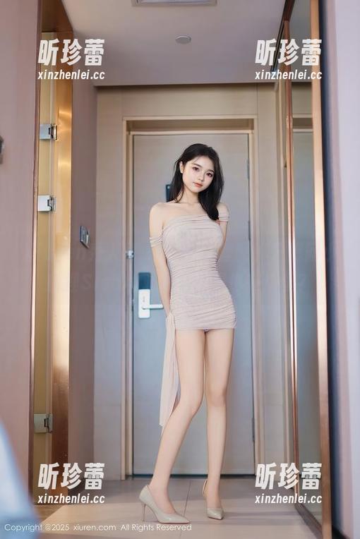Xiuren秀人网-小狐狸Sica Xiuren秀人网 - 酥软JK套图,只想问小狐狸Sica的心思是不是也在这里?