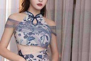 Xiuren秀人网 – 王乔恩Abby手里的白裙，简直成了私房美图的主角，我要把这个场景画下来，哈哈！