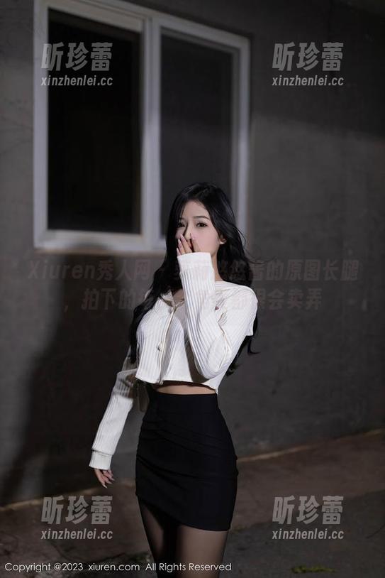 Xiuren秀人网-萝莉悠悠酱 Xiuren秀人网 - 萝莉悠悠酱的原图长腿,拍下的每一个角度都很会卖弄