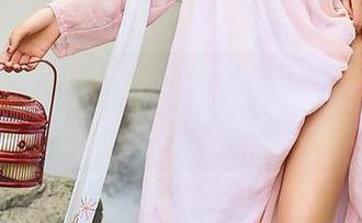 YouMi尤蜜荟 – 闯入教室的目光——抖娘利世的图包点滴