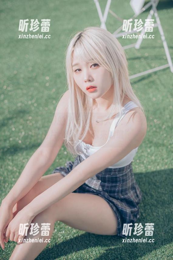 “Zia(지아)的[Yo-U]情人节：“我有高清图片，更需要你来瞧瞧”“