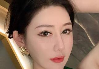 微密圈 – 不爱笑的赛琳：这次我用西服+渔网丝袜打破常规，无圣光之路图集大放送！