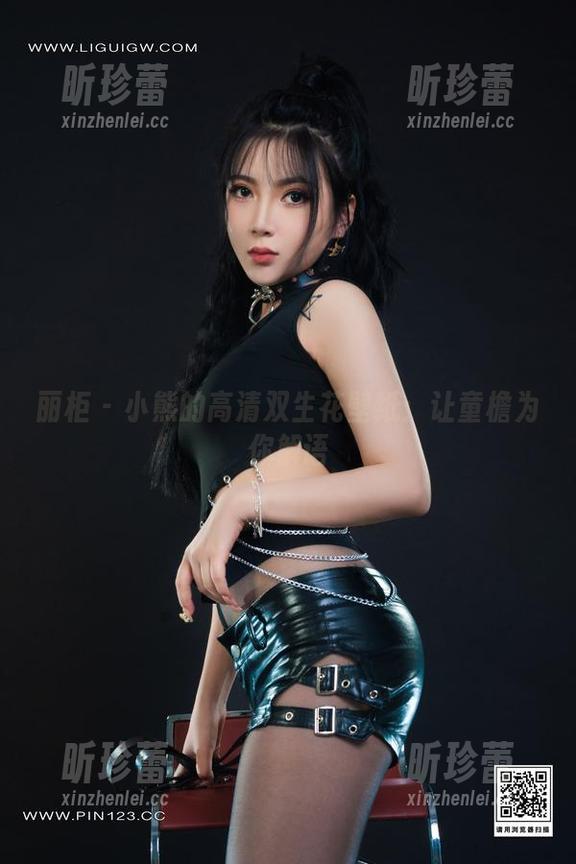 丽柜 - 小熊的高清双生花壁纸：让童檐为你解语