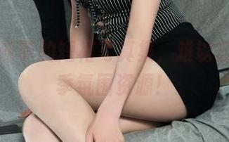 丽柜 – 菲菲的短裙写真集，难以忘怀的夏季氛围资源！
