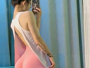 微密圈 – 俏妞qiaoniu66的死库水照片：就问你，勾不勾人心底那个隐秘的小想法？