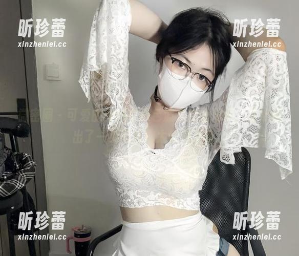 微密圈 - 可爱的肉巴在黑色波点的海洋中，居然拍出了一组写真！太惊艳了吧！