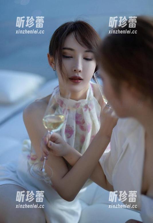 微密圈 - 周妍希的钢琴声音穿透黑丝，免费图集，你怎能不点开？