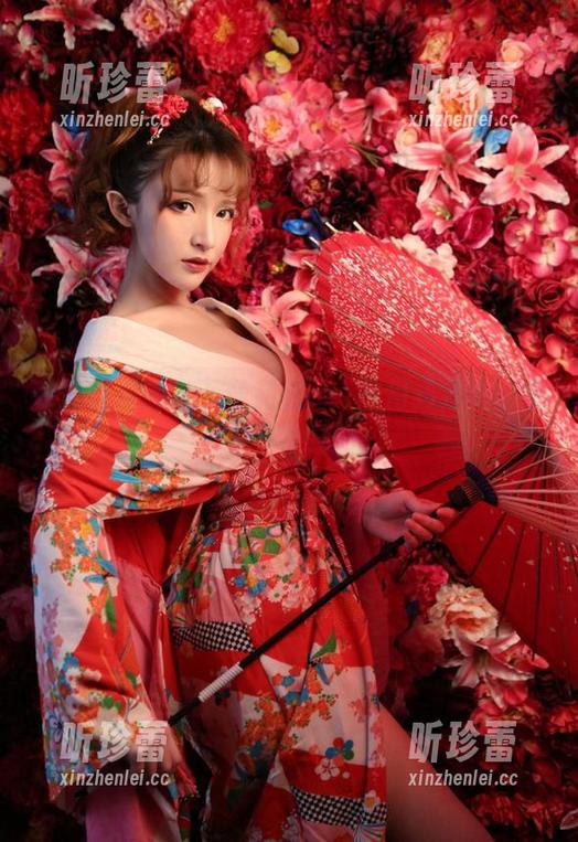 在下萝莉控ii 在浴缸里的在下萝莉控ii:本月必分享的水中轻松时刻
