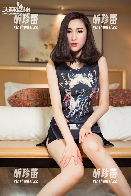 头条女神 - “妹妹”这图包，有种让人想多看几眼的吸引力，“梁芮溪”真有她的独特套路。