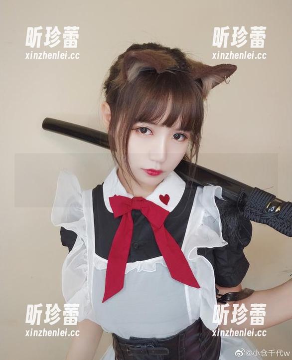 有一种想和小仓千代w的油亮cos撞个满怀的奔放感。