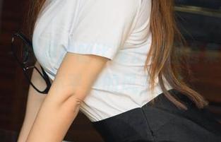 尤果网 – 徐梓伊的比基尼美图合集，里面有不平凡的风景哦！