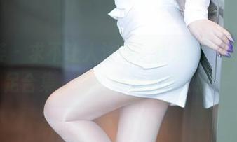 尤蜜荟 – 求不让人注意！唐婉儿Lucky裸足合集，脚丫子简直犯规啊～