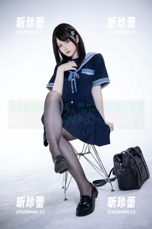屿鱼的最新杰作JK，照片获取困难，离开会后悔不已。