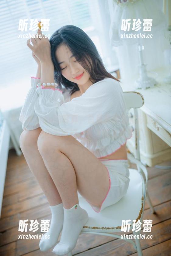 年年Nnian的写真，总是能把光和影的关系处理得刚刚好，分享的太随意了！