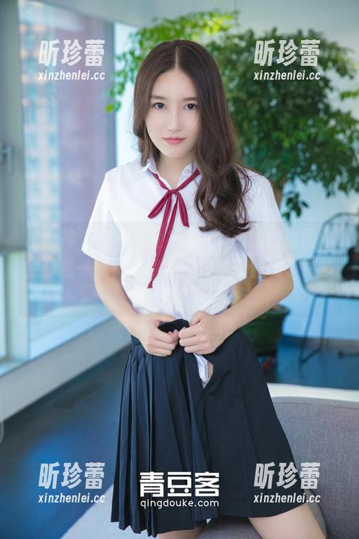 推女神 - 你，以为宛恩miyu的白丝图包会稳重一点？可我的脑海里却冒出了许多奇怪的想法