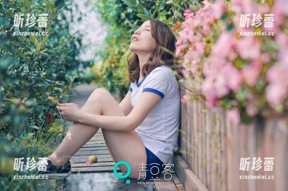 推女神 - 无心插柳，施忆佳的作品让人对裤里丝有了新见解，哎哟。