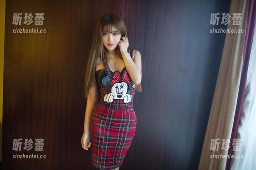 推女郎 - 杨伊在裤里丝里，你看见了吗？留下点什么吧，高清写真集值得一瞧！