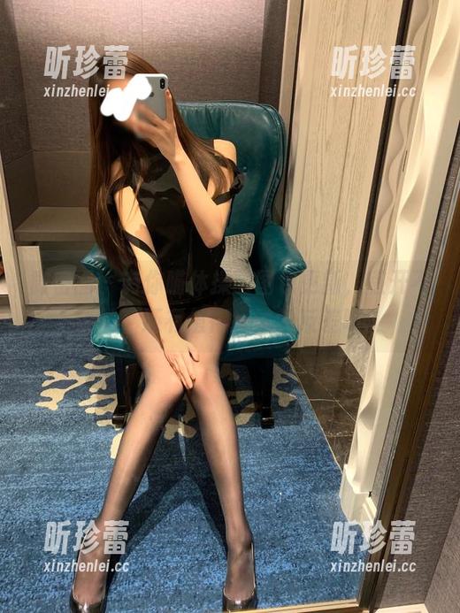 微密圈 - 有你喵体操服图包更新，撇开不谈的，还有值得探讨的反差呢。