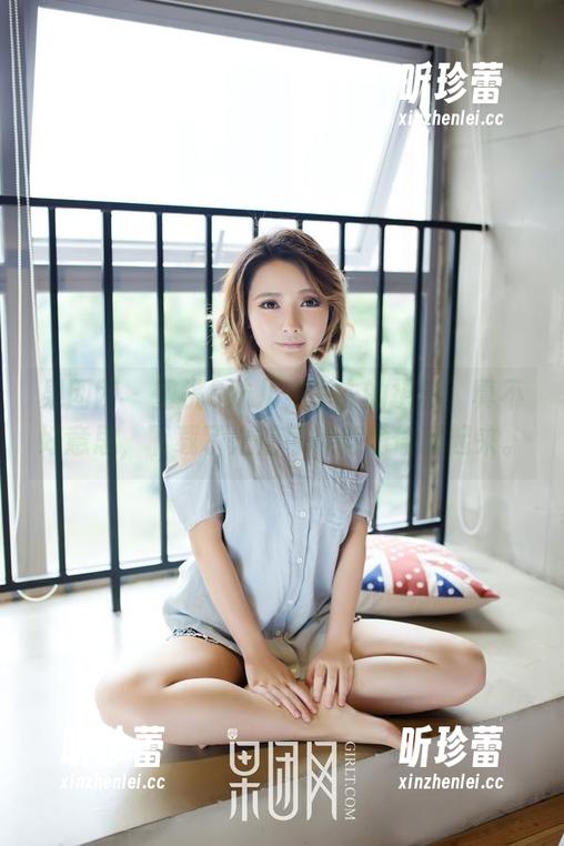 果团网 - 蜜桃Q妹儿穿睡衣的摄影，真不好意思，下载了之后可能得偷偷藏起来。