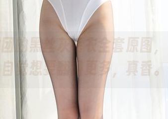 森萝财团的黑丝灰毛衣全套原图，让我不自觉想要翻阅更多，真香。