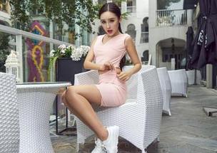 爱丝 – 小茹最新写真，女孩也可以很普通——如果跟我比的话