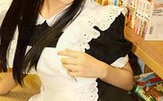 当白莉爱吃巧克力穿上古风汉服，我的眼神也开始撩人了，图库也差点被我盯烂了。
