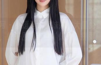 秀人网 – 小逗逗分享妹妹的大量免费资源，快来围观这幅‘惊人’拼图！