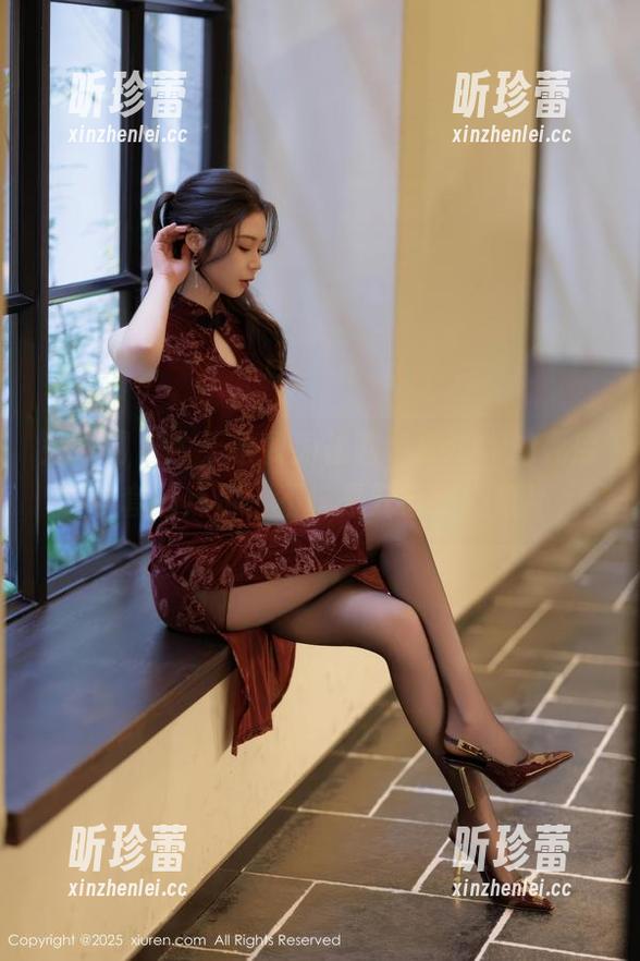 秀人网-徐莉芝Botty 秀人网 - 今天也要为徐莉芝Botty的死库水套图点赞,不愧是开心制造机!