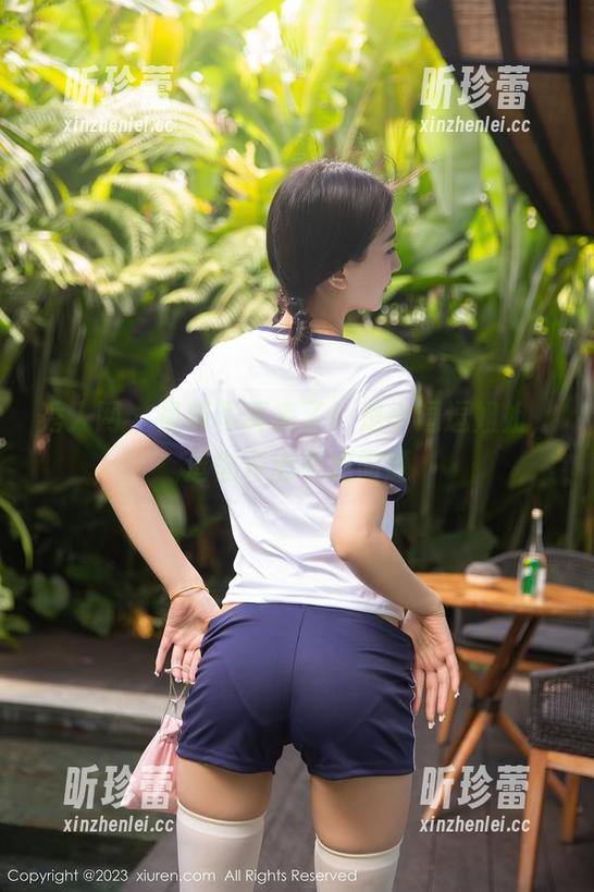 秀人网 - 最新写真来了！是小逗逗姐姐，逗你开心不成问题
