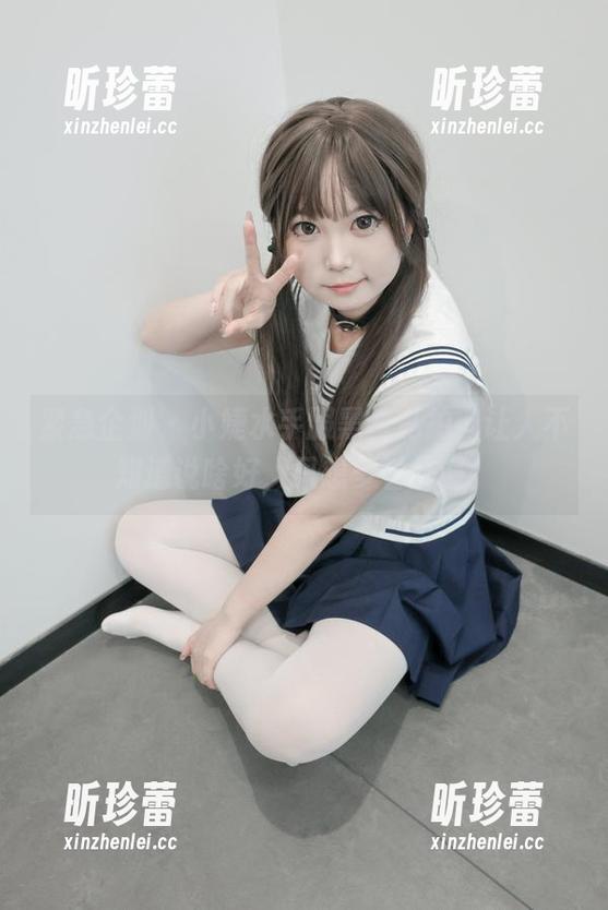 紧急企划 - 小婕水手服黑丝私拍，让人不知道说啥好，只想多看几遍！