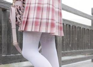 紧急企划 – 小恩在最新图册独霸天使界，嘎吱嘎吱的好奇在悄悄涨漲呢。