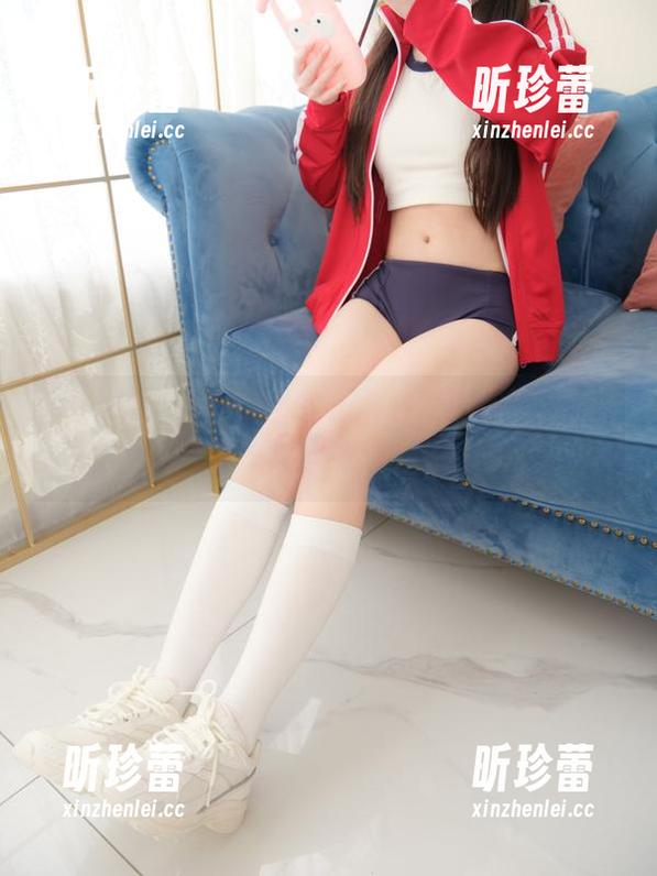 紧急企划 - 林书辞毛衣精选，质感满分，肆意打着我的注意力。
