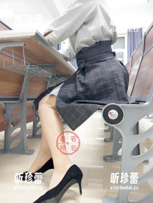 微密圈 - 在若若老师的泳池作品集里，目光总是不由自主地飘来飘去。