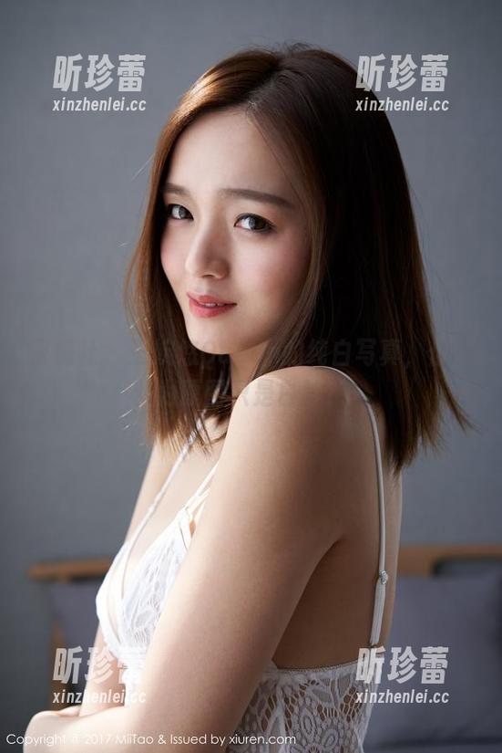 蜜桃社 - 王婉悠Queen的纯白写真，你以为原图只是白纱？