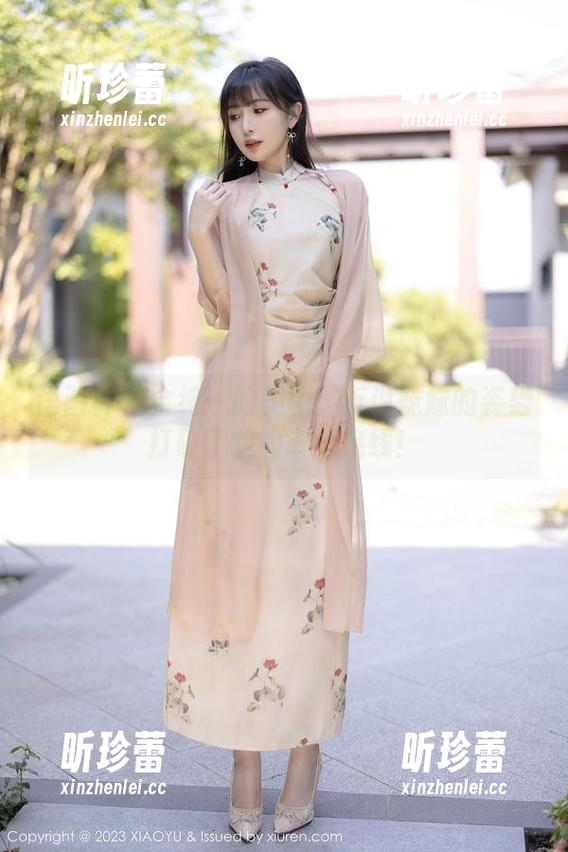 语画界-金纯一 语画界 - 金纯一的美图:听说妹妹的姿势打破了我的审美底线!