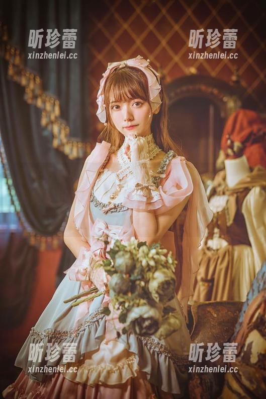 陆卿卿kyokyo 看陆卿卿kyokyo套装写真,恍惚间我以为她是沉睡五百年的小仙女,穿出来大家都不要喊她“宝宝”?