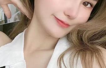 微密圈 – 看完陈大小姐的兔女郎图包，恍惚中觉得自己也想变个耳朵，哈哈。