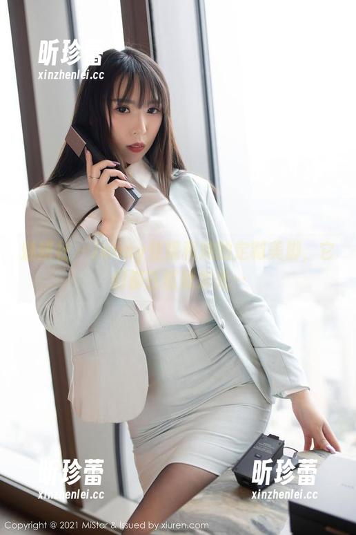 魅妍社 - Jenny佳妮和她的定制美脚，它们都在默默发光…